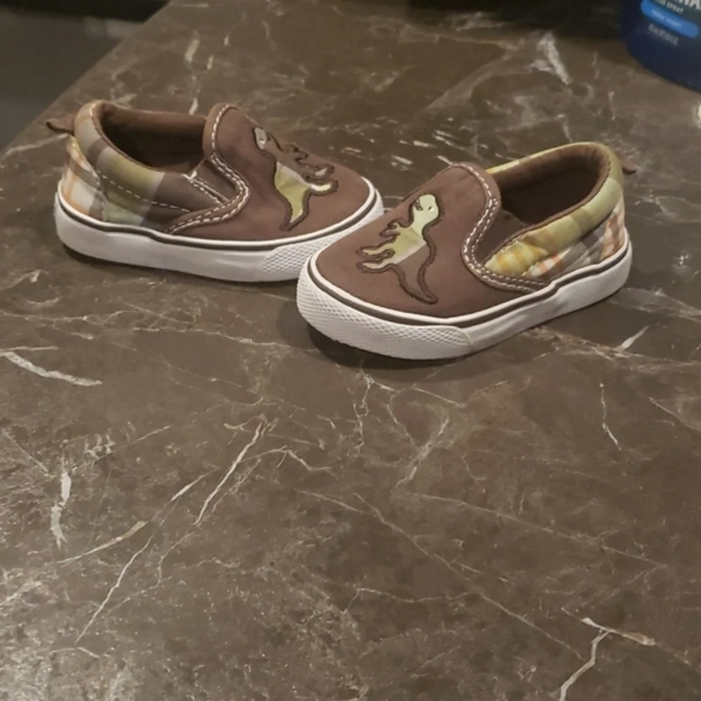 Baby Dino loafers size‎ 4